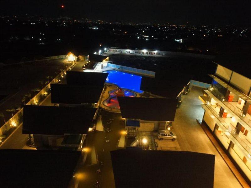 Cahaya Villa Hotel Garut Exterior photo